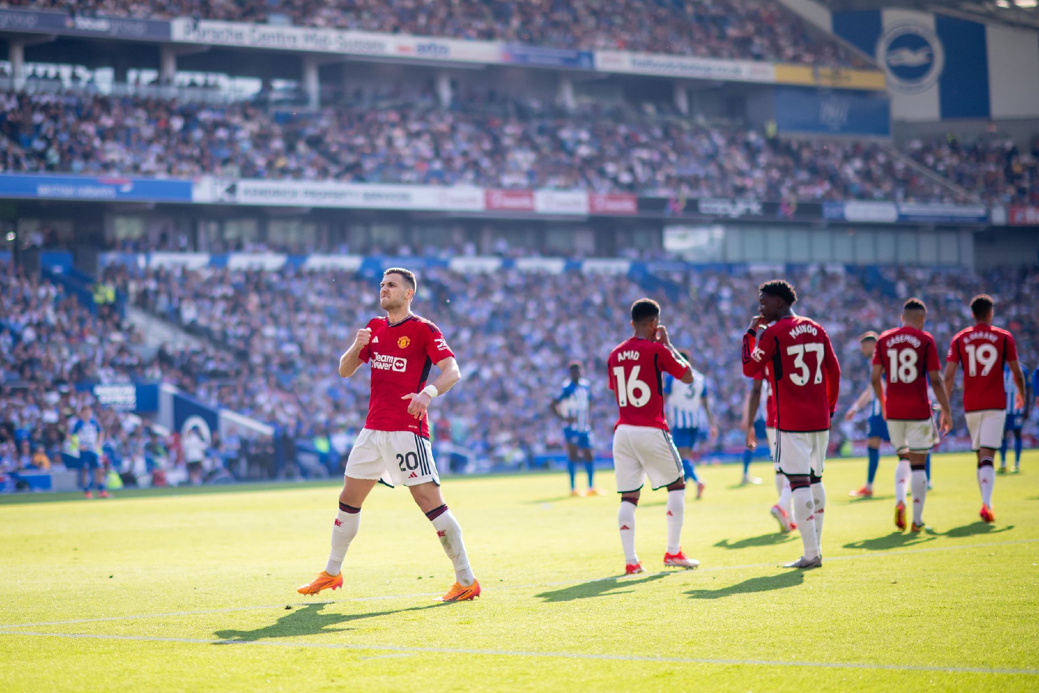 这位效力于 这位效力于